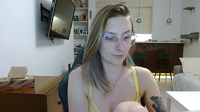 illusorycat online show from 09.18.25