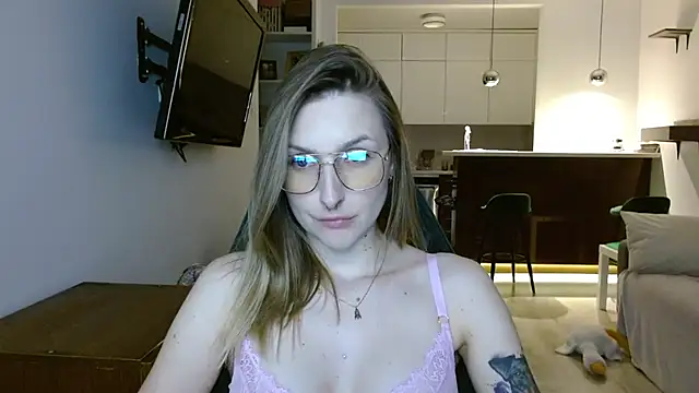 illusorycat online show from 10.03.25