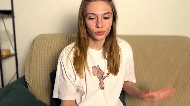 LovelyKatea online show from 05.21.26