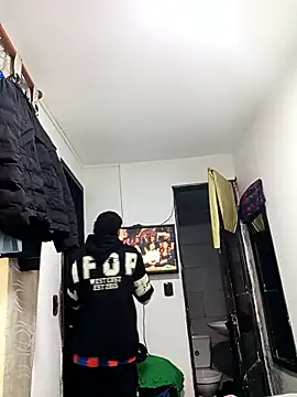 stifen  online show from 12.04.25