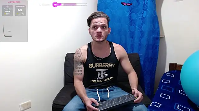 Snapshot of ramseesh chatting on 12.16.24 ramseesh online show from 12.16.24