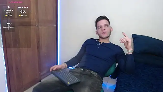 Snapshot of ramseesh chatting on 10.04.25 ramseesh online show from 10.04.25