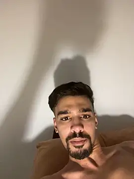 Hermanooooooo online show from 12.18.24