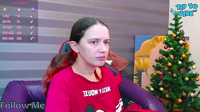 Snapshot of iris_nikhols chatting on 12.22.25 iris nikhols online show from 12.22.25