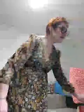 Snapshot of Fire_Night chatting on 02.14.25 Fire Night online show from 02.14.25