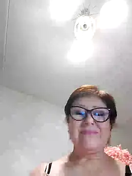 Snapshot of Fire_Night chatting on 03.18.25 Fire Night online show from 03.18.25