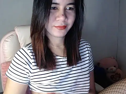 Snapshot of TransPetite1 chatting on 09.12.25 TransPetite1 online show from 09.12.25