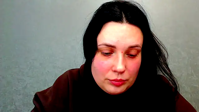 Snapshot of WorshipLilit chatting on 12.30.24 WorshipLilit online show from 12.30.24