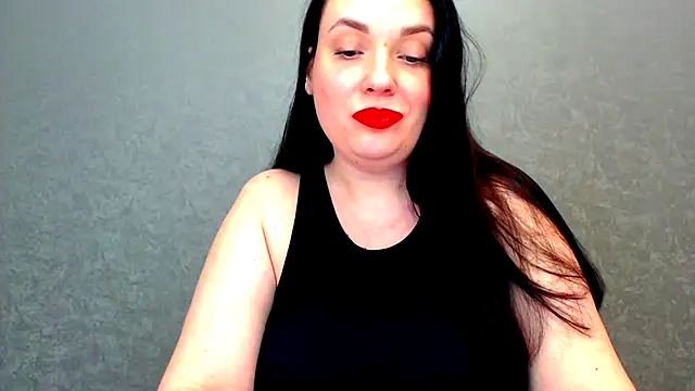 Snapshot of WorshipLilit chatting on 12.31.24 WorshipLilit online show from 12.31.24