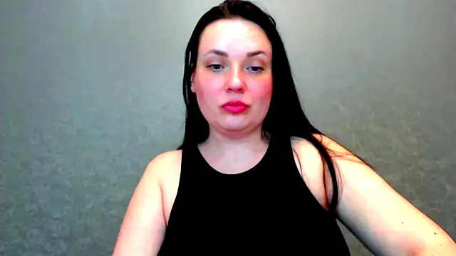 Snapshot of WorshipLilit chatting on 03.01.25 WorshipLilit online show from 03.01.25