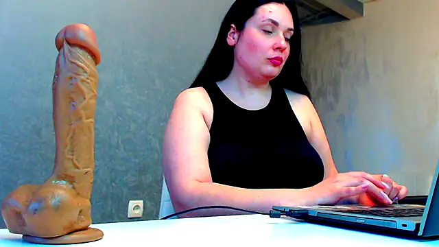 Snapshot of WorshipLilit chatting on 03.09.25 WorshipLilit online show from 03.09.25