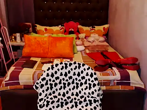 Snapshot of UnMarriedwifeTSX chatting on 09.21.25 UnMarriedwifeTSX online show from 09.21.25