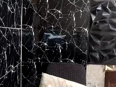 Snapshot of MissKeanna chatting on 02.05.25 MissKeanna online show from 02.05.25