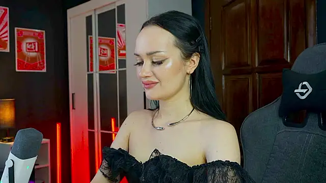 QueenAliss online show from 02.03.26