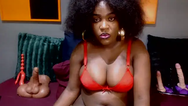 Snapshot of DarkNSpicy4U chatting on 02.14.26 DarkNSpicy4U online show from 02.14.26