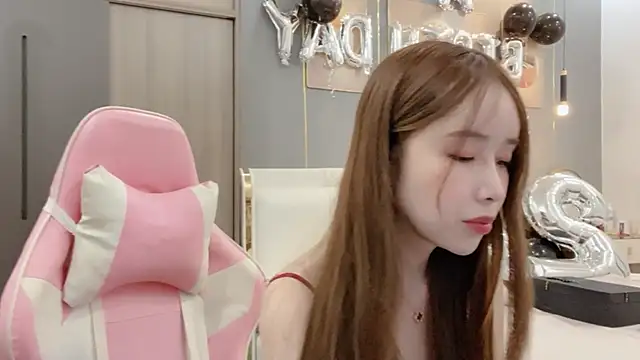 Snapshot of ANNA102 chatting on 03.15.25 ANNA102 online show from 03.15.25