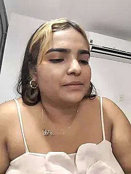 Mayssa Cute online show from 12.23.24