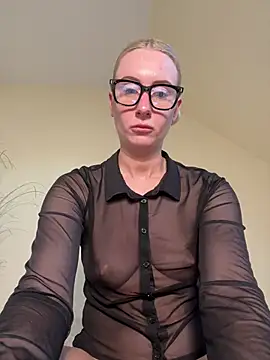 CutieEmy online show from 05.24.26