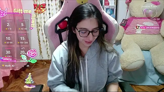 Maggie Fox3 online show from 11.13.25