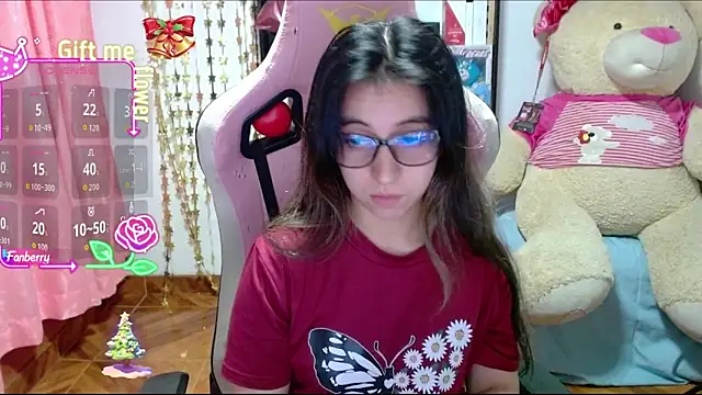 Maggie Fox3 online show from 11.18.25