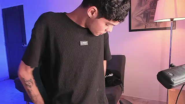 Snapshot of Varya_Ferreira chatting on 02.04.26 Varya Ferreira online show from 02.04.26