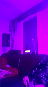 Snapshot of Crystalbitchx chatting on 12.12.24 Crystalbitchx online show from 12.12.24