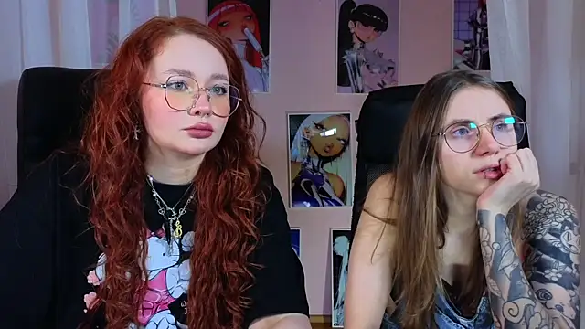 Snapshot of _AnnaStark_ chatting on 01.11.25 AnnaStark online show from 01.11.25