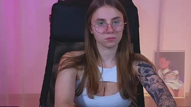 Snapshot of _AnnaStark_ chatting on 01.16.25 AnnaStark online show from 01.16.25