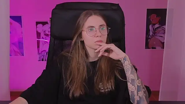 Snapshot of _AnnaStark_ chatting on 03.09.25 AnnaStark online show from 03.09.25