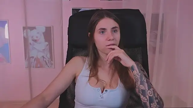 Snapshot of _AnnaStark_ chatting on 03.22.25 AnnaStark online show from 03.22.25