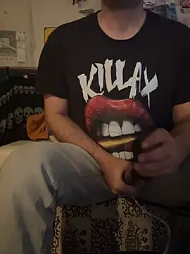 Snapshot of ilievmt84 chatting on 03.15.26 ilievmt84 online show from 03.15.26