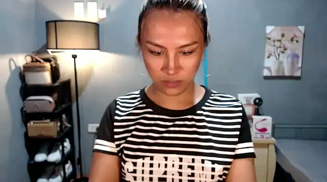 Snapshot of luxxy_grand chatting on 01.04.25 luxxy grand online show from 01.04.25