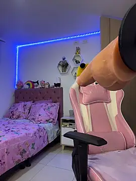 Snapshot of Luna_Paris_ chatting on 01.05.26 Luna Paris online show from 01.05.26