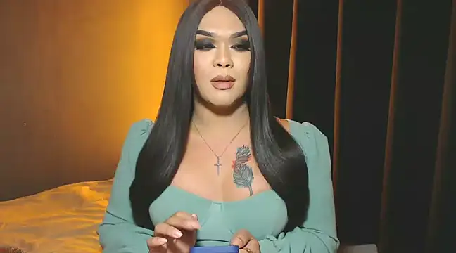 Snapshot of VictoriaEliz chatting on 01.10.25 VictoriaEliz online show from 01.10.25