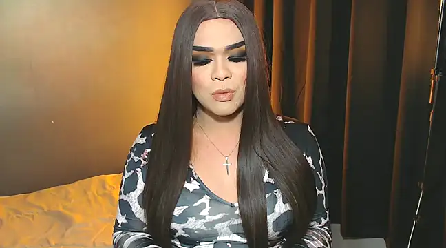 Snapshot of VictoriaEliz chatting on 02.04.25 VictoriaEliz online show from 02.04.25