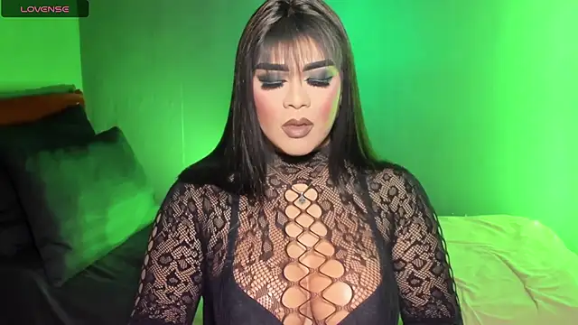 VictoriaEliz online show from 11.06.25