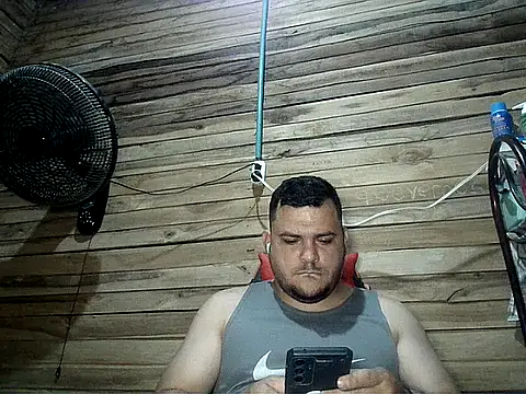 Snapshot of Arcangel_05 chatting on 06.25.26 Arcangel 05 online show from 06.25.26