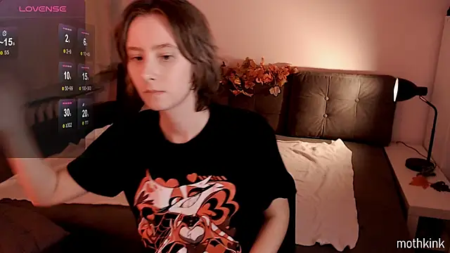 Snapshot of mothkink chatting on 10.29.25 mothkink online show from 10.29.25