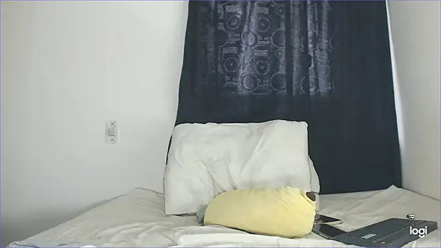 Snapshot of DERRYMASTER chatting on 02.08.25 DERRYMASTER online show from 02.08.25