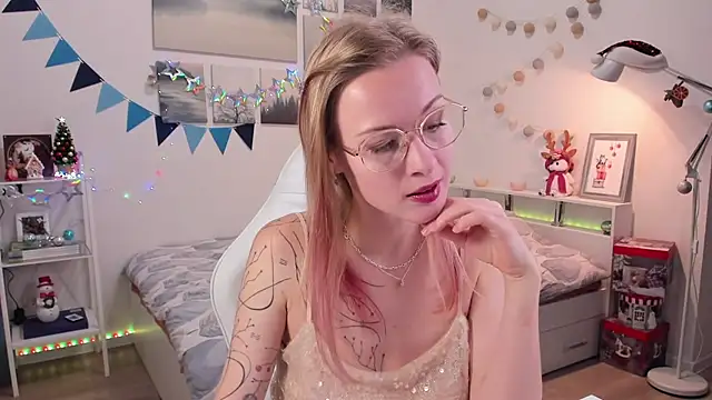 MissRightX online show from 12.24.24