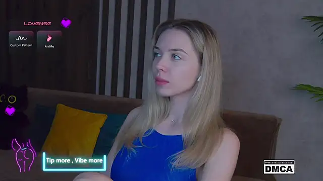 Snapshot of Holl1Would chatting on 02.26.25 Holl1Would online show from 02.26.25