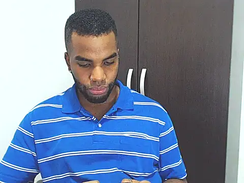 Snapshot of Rene_hotman chatting on 03.16.25 Rene hotman online show from 03.16.25