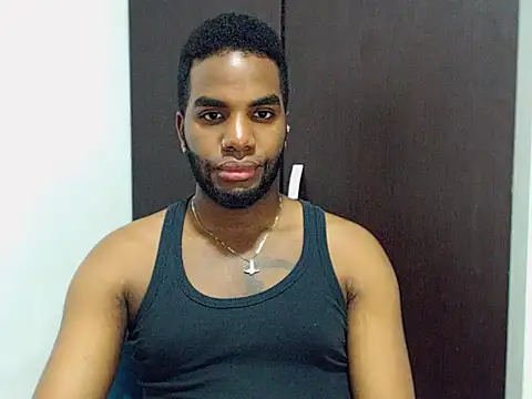 Snapshot of Rene_hotman chatting on 10.05.25 Rene hotman online show from 10.05.25