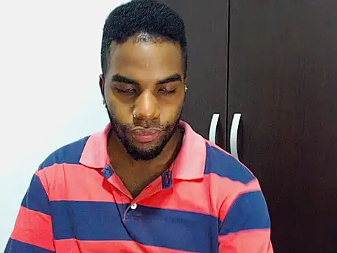 Snapshot of Rene_hotman chatting on 10.23.25 Rene hotman online show from 10.23.25