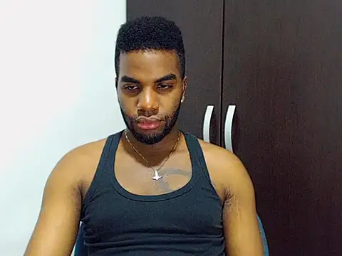 Snapshot of Rene_hotman chatting on 10.28.25 Rene hotman online show from 10.28.25