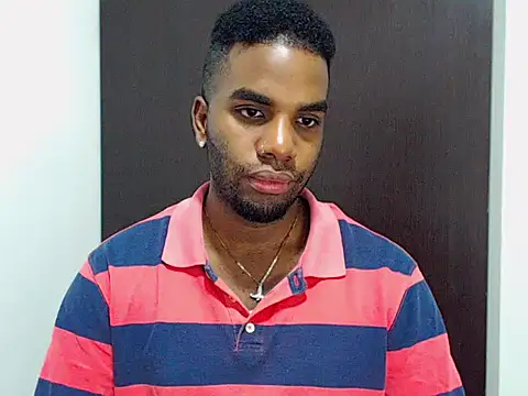 Snapshot of Rene_hotman chatting on 11.06.25 Rene hotman online show from 11.06.25