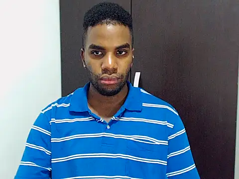 Snapshot of Rene_hotman chatting on 11.07.25 Rene hotman online show from 11.07.25