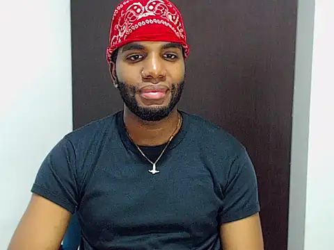 Snapshot of Rene_hotman chatting on 11.24.25 Rene hotman online show from 11.24.25