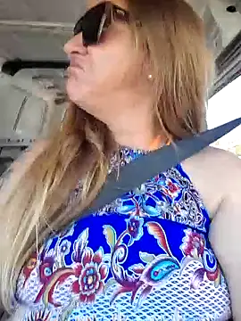 Snapshot of BubblegumCj chatting on 02.22.26 BubblegumCj online show from 02.22.26