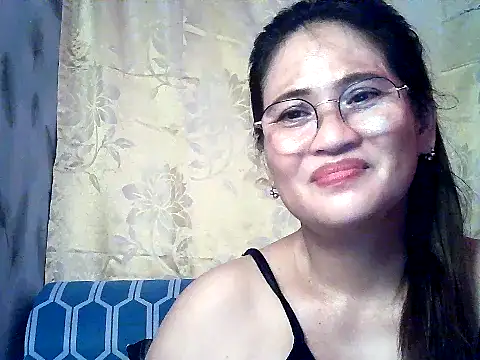 Amazing Angel22 online show from 10.28.25